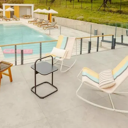 Vida - Luxury With Saltwater Pool And View * Novi Ledinci