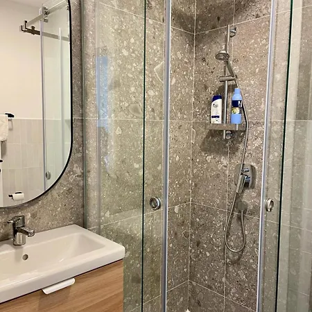 Villa Vida - Luxury With Saltwater Pool And View